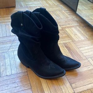 AR Kallie black cowboy boot. Size 6.5 Never worn.